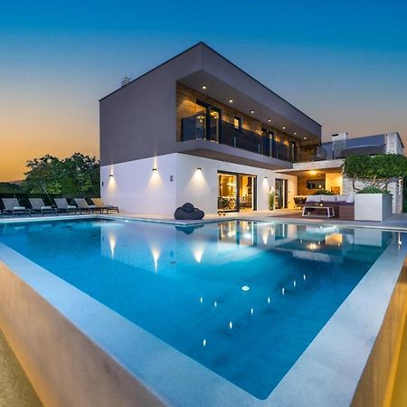 Villa Memory Raša Екстериор снимка