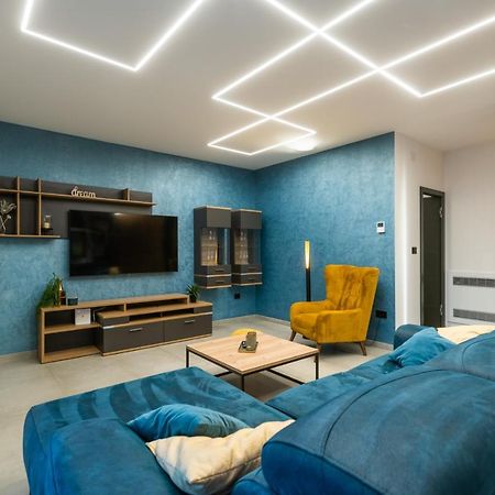 Villa Memory Raša Екстериор снимка