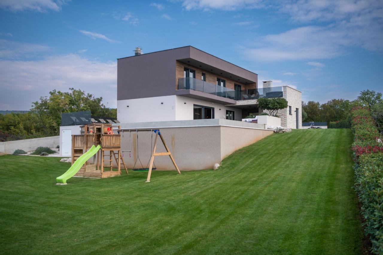 Villa Memory Raša Екстериор снимка